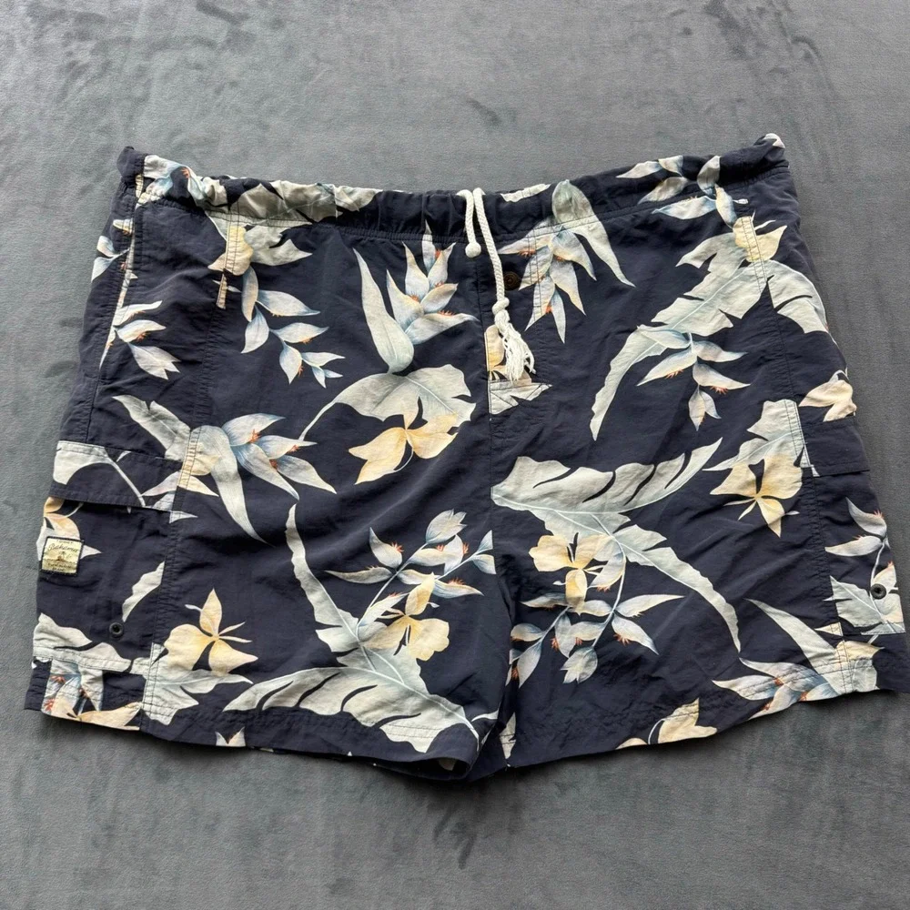 Tommy Bahama Mens XXL Swim Trunks Navy Blue Tropical Floral Cargo Board Shorts